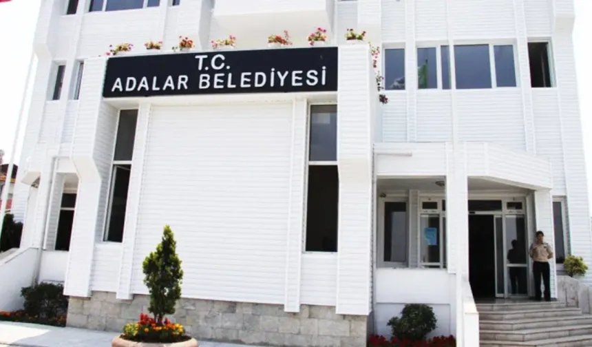 Adalar Belediyesi’ne operasyon: Belediye Başkanı Akpolat dahil 41 kişiye gözaltı