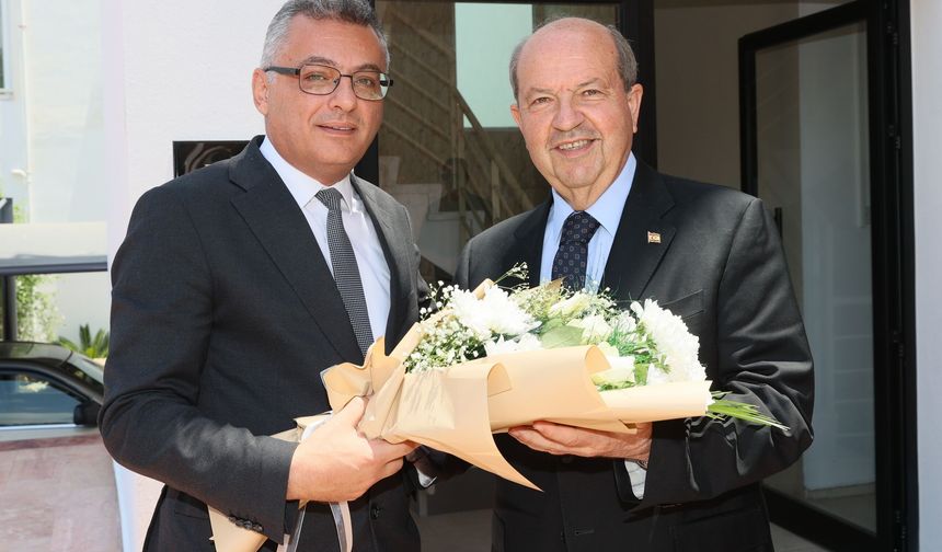 Cumhurbaşkanı Erhürman, eski cumhurbaşkanlarını ziyaret etti