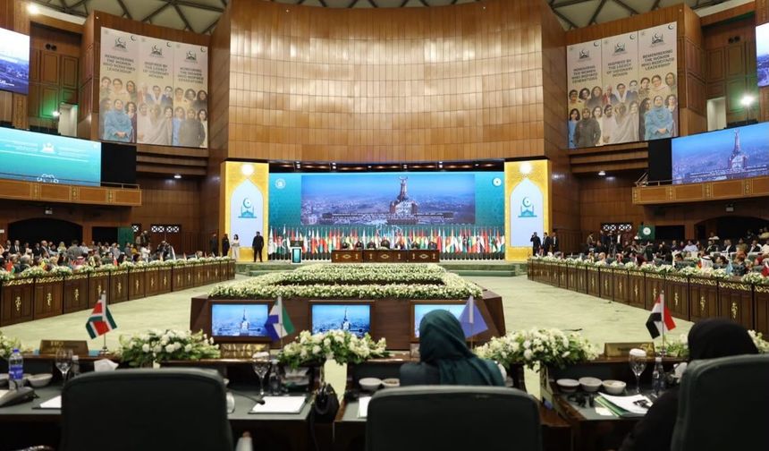 Hasipoğlu, Pakistan'daki Bakanlar Konferansı'nda konuştu