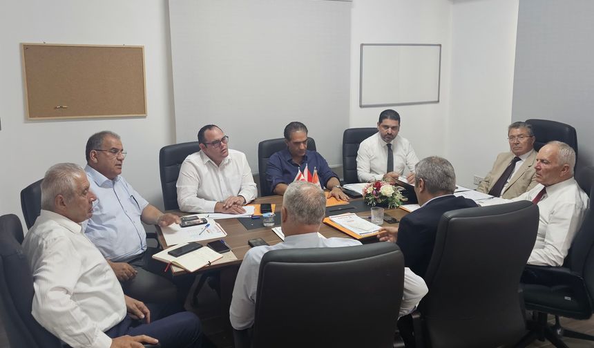 Üstel, seçim sürecini masaya yatırdı