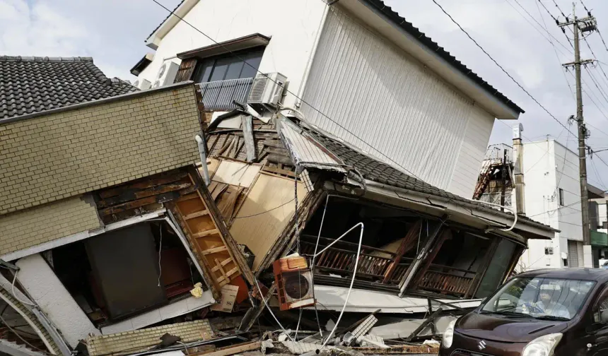 Japonya'da 7,1 büyüklüğündeki depremde ölenlerin sayısı 36'ya yükseldi