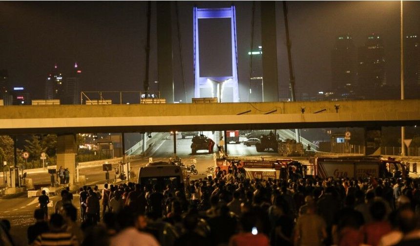 15 Temmuz mesajları: "Dünyaya demokrasi dersi verildi"
