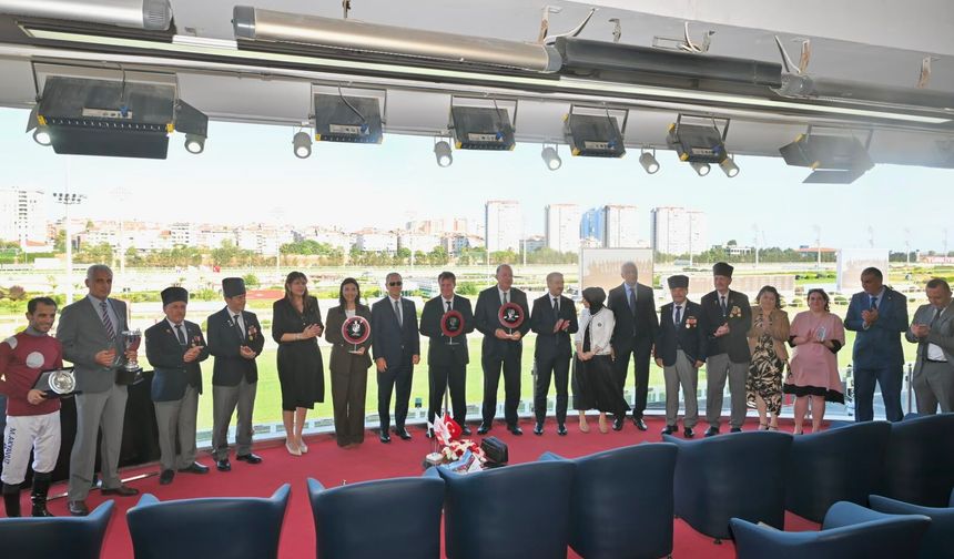Özdenefe, İstanbul'da Cengiz Topel ve KKTC koşularını izledi