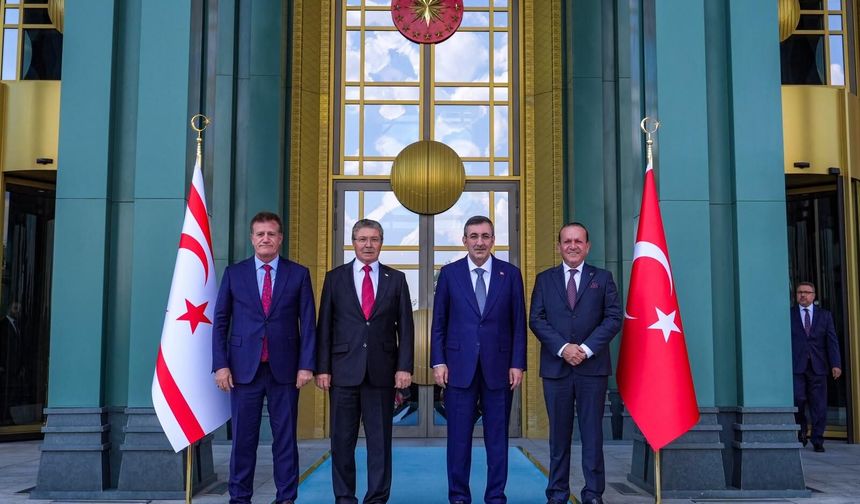 Başbakan Üstel: “Dijital dönüşümün temel altyapısını oluşturacak stratejik bir yatırım”
