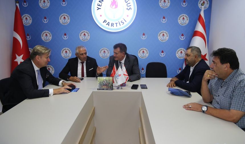 Arıklı, AfD partisi Milletvekili Maximilian Krah ile görüştü