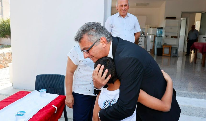 Erhürman bölge halkıyla bir araya geldi