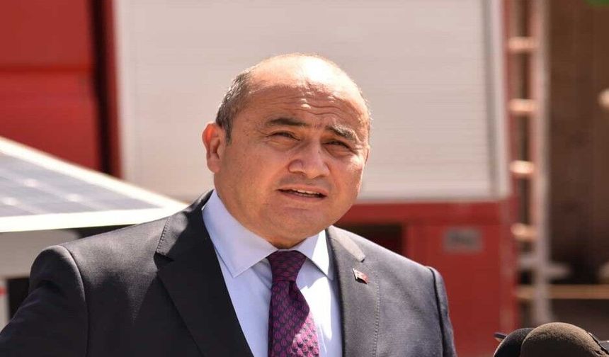 Başçeri’den Üstel hükümetine e-devlet övgüsü