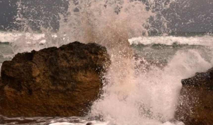 Meteoroloji Dairesi'nden denizlerde fırtına uyarısı