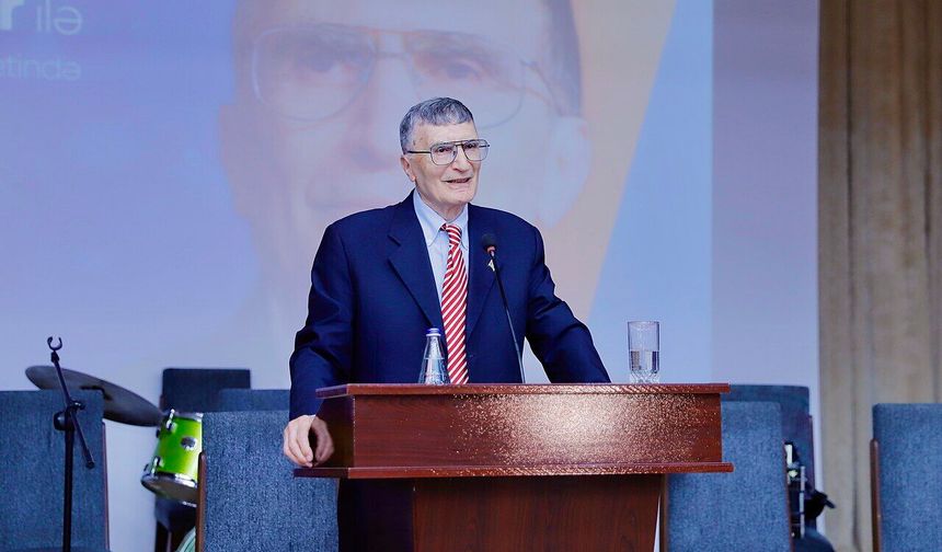 Azerbaycan Cumhurbaşkanı Aliyev, Nobel ödüllü Türk bilim insanı Sancar'ı "Şöhret" nişanıyla ödüllendirdi