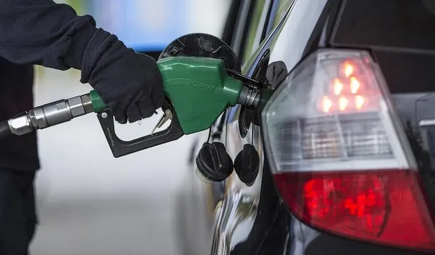 Petrol fiyatlarındaki yükseliş ABD'de akaryakıt maliyetleri üzerinden ekonomiyi zorluyor