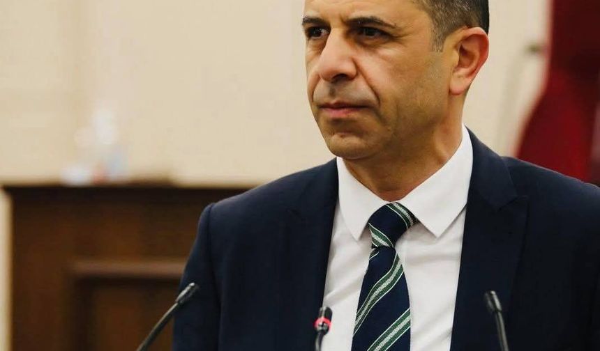 Özersay, göreve gelmeleri halinde atacakları şeffalık adımlarının bazılarını paylaştı