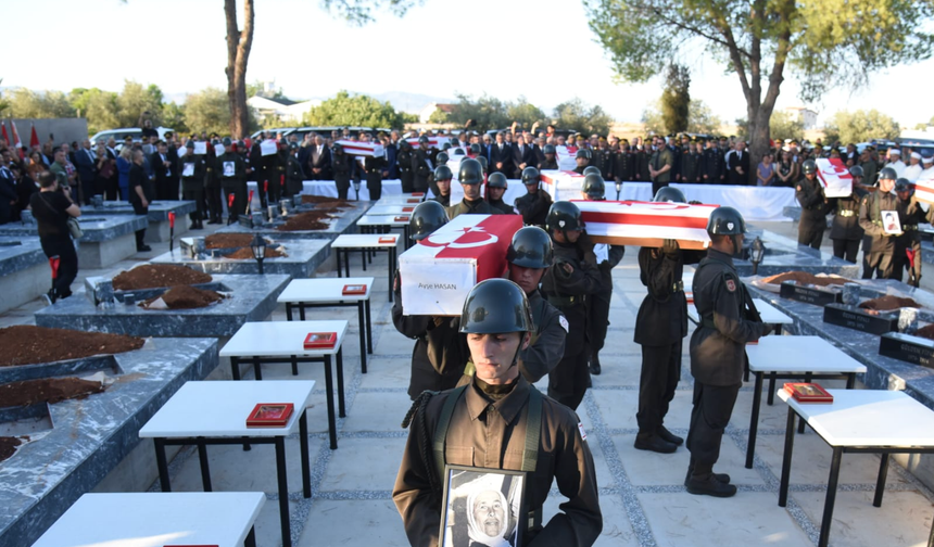 Kimlik tespiti tamamlanan 15 şehit Atlılar Şehitliği’nde defnedildi
