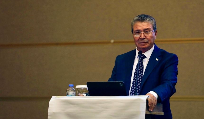 Üstel: “Kimsenin kuşkusu olmasın: Bu topraklarda bayrağımız inmeyecek, ezanımız susmayacak”