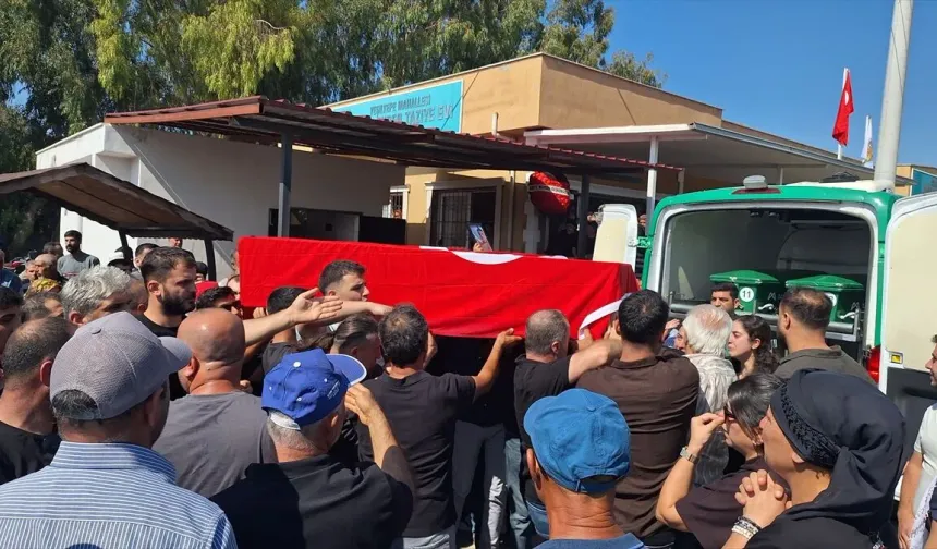 Özgür Gönül ve Mahmut Demir'in cenazeleri defnedildi