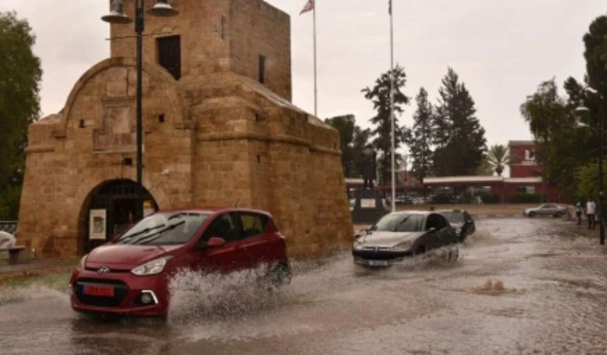 Meteoroloji Dairesi: 11.00-17.00 saatleri arasında yer yer kuvvetli yağış bekleniyor