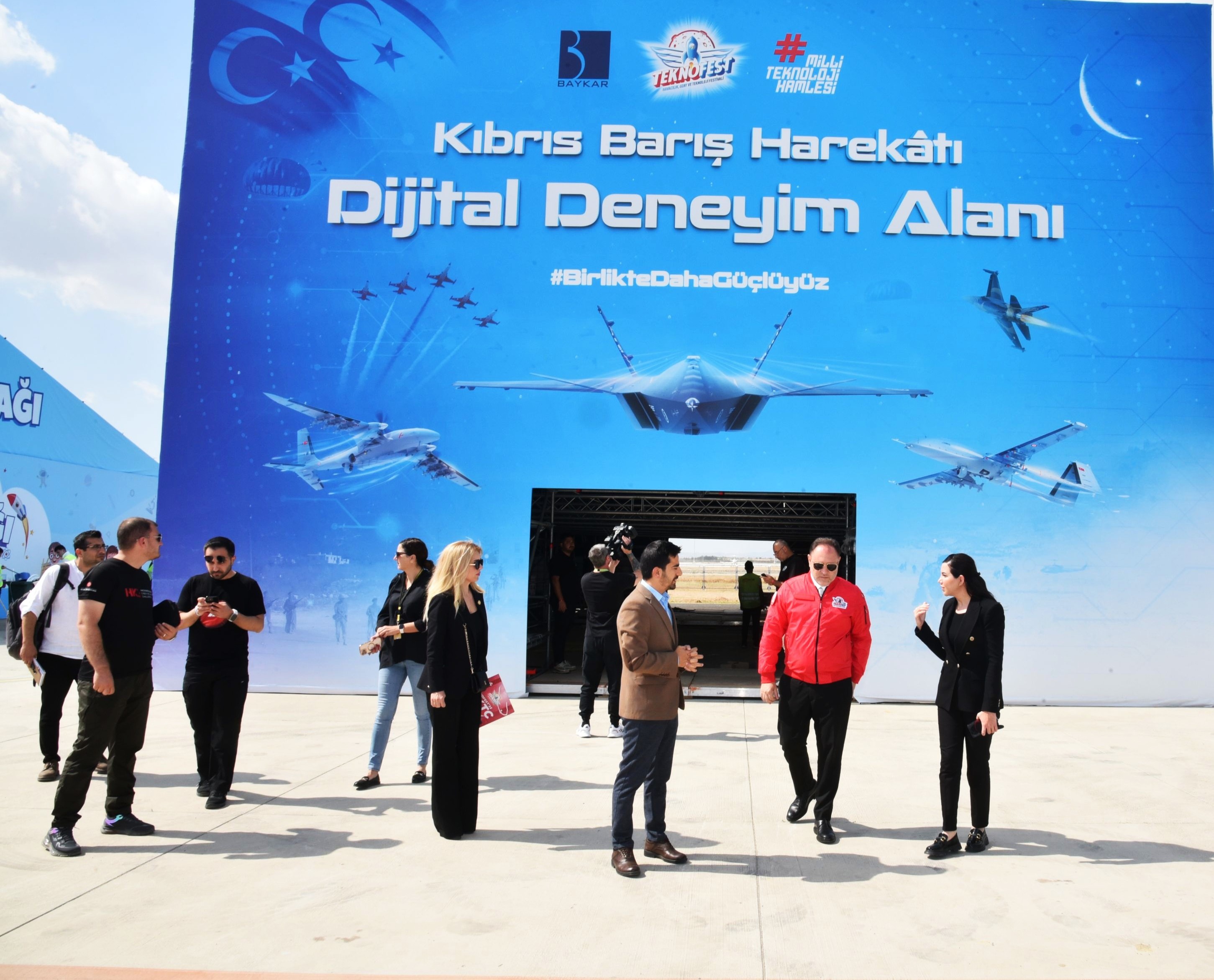 1745571152946Öztürkler Teknofest Ti̇m (1)