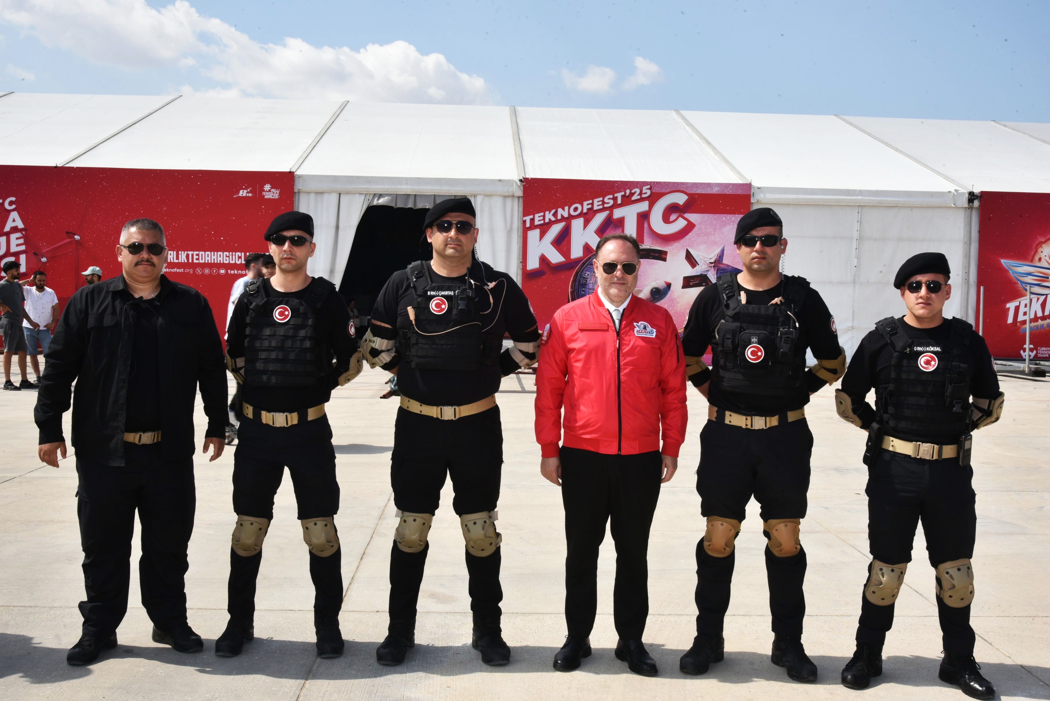 1745571152950Öztürkler Teknofest Ti̇m (4)