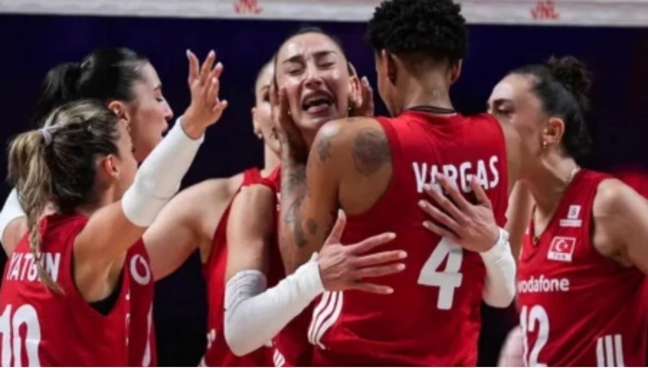 Türkiye Kadın Voleybol Milli Takımı VNL şampiyonu oldu